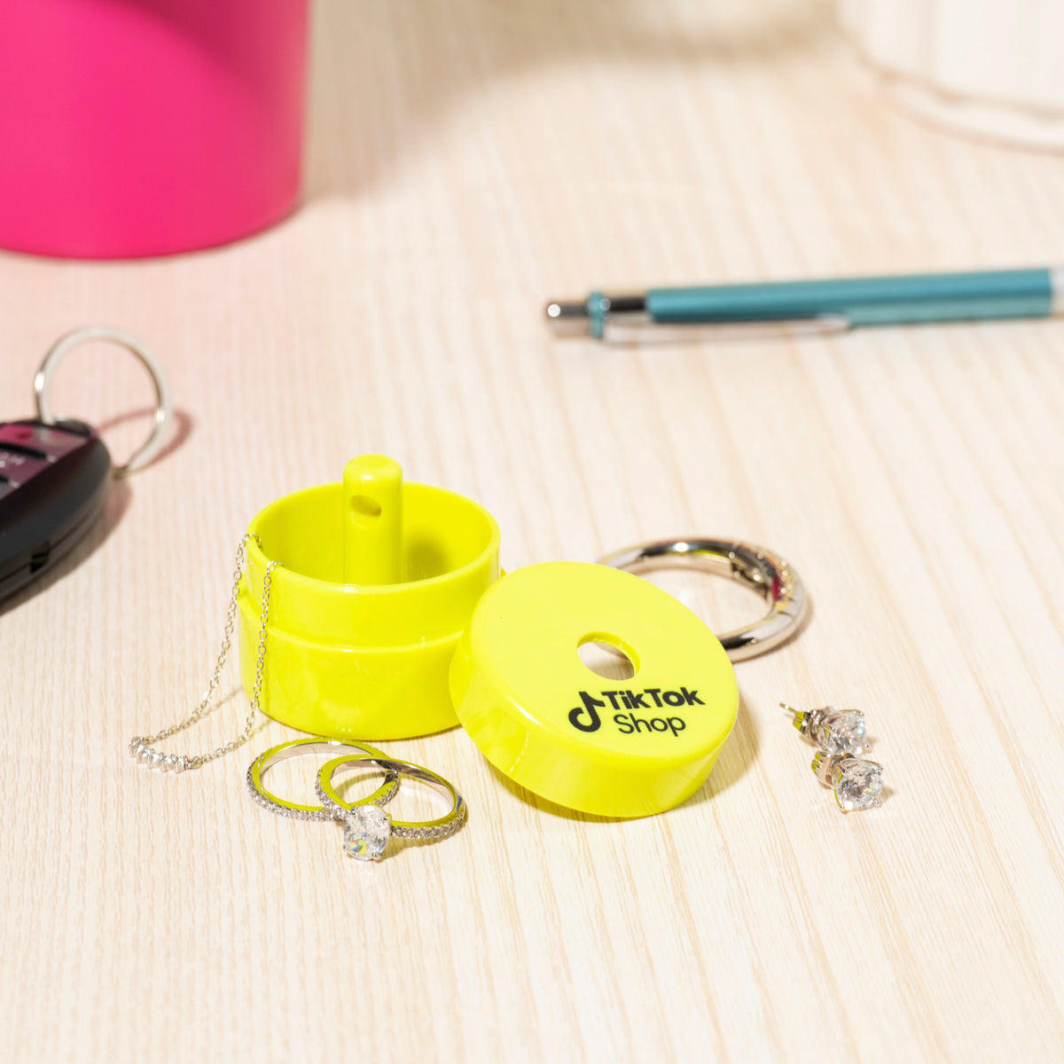 Custom Logo Lion Latch - Promo