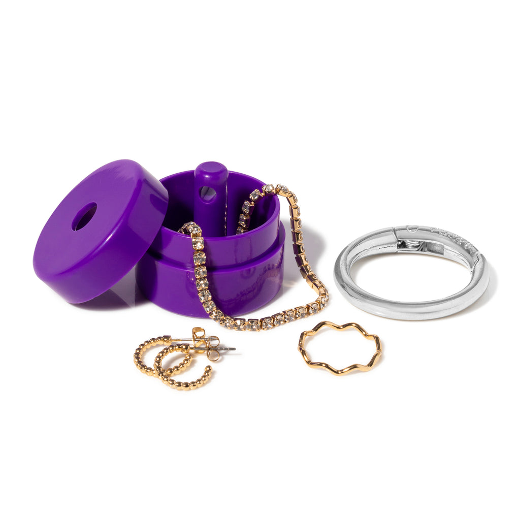 sports jewelry holder